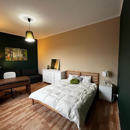 Cozy Apartments And Rooms Katowice Ngoại thất bức ảnh
