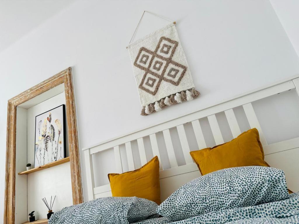 Cozy Apartments And Rooms Katowice Ngoại thất bức ảnh